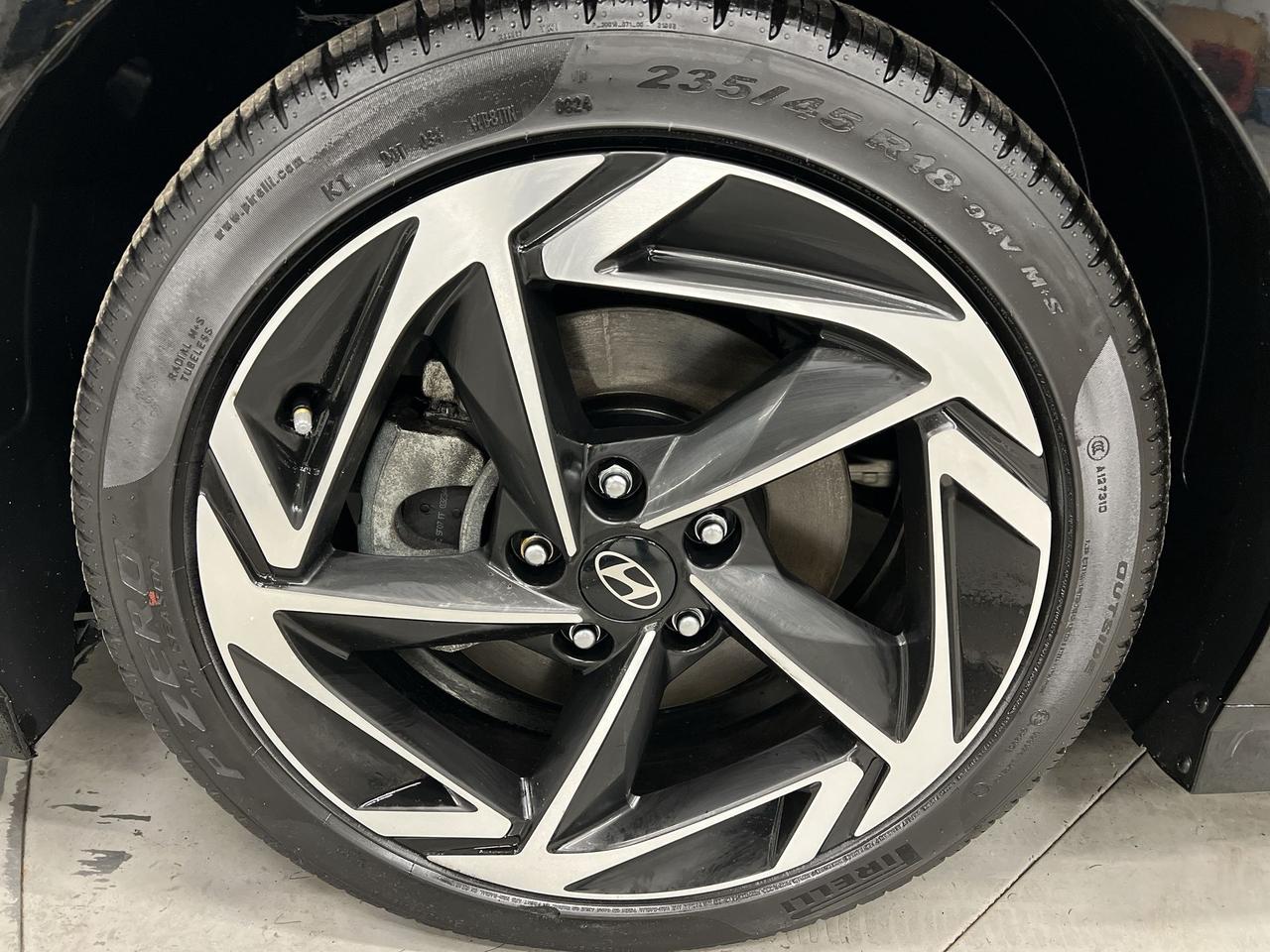 2024 Hyundai Sonata TREND AWD | LEATHER |PANO ROOF | CARPLAY | ALLOYS Photo