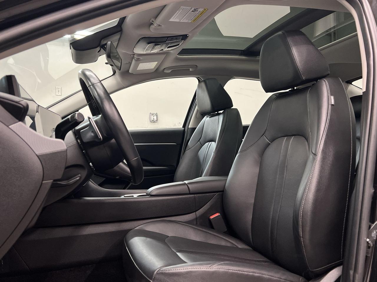 2024 Hyundai Sonata TREND AWD | LEATHER |PANO ROOF | CARPLAY | ALLOYS Photo