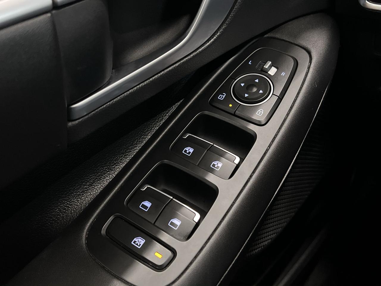 2024 Hyundai Sonata TREND AWD | LEATHER |PANO ROOF | CARPLAY | ALLOYS Photo