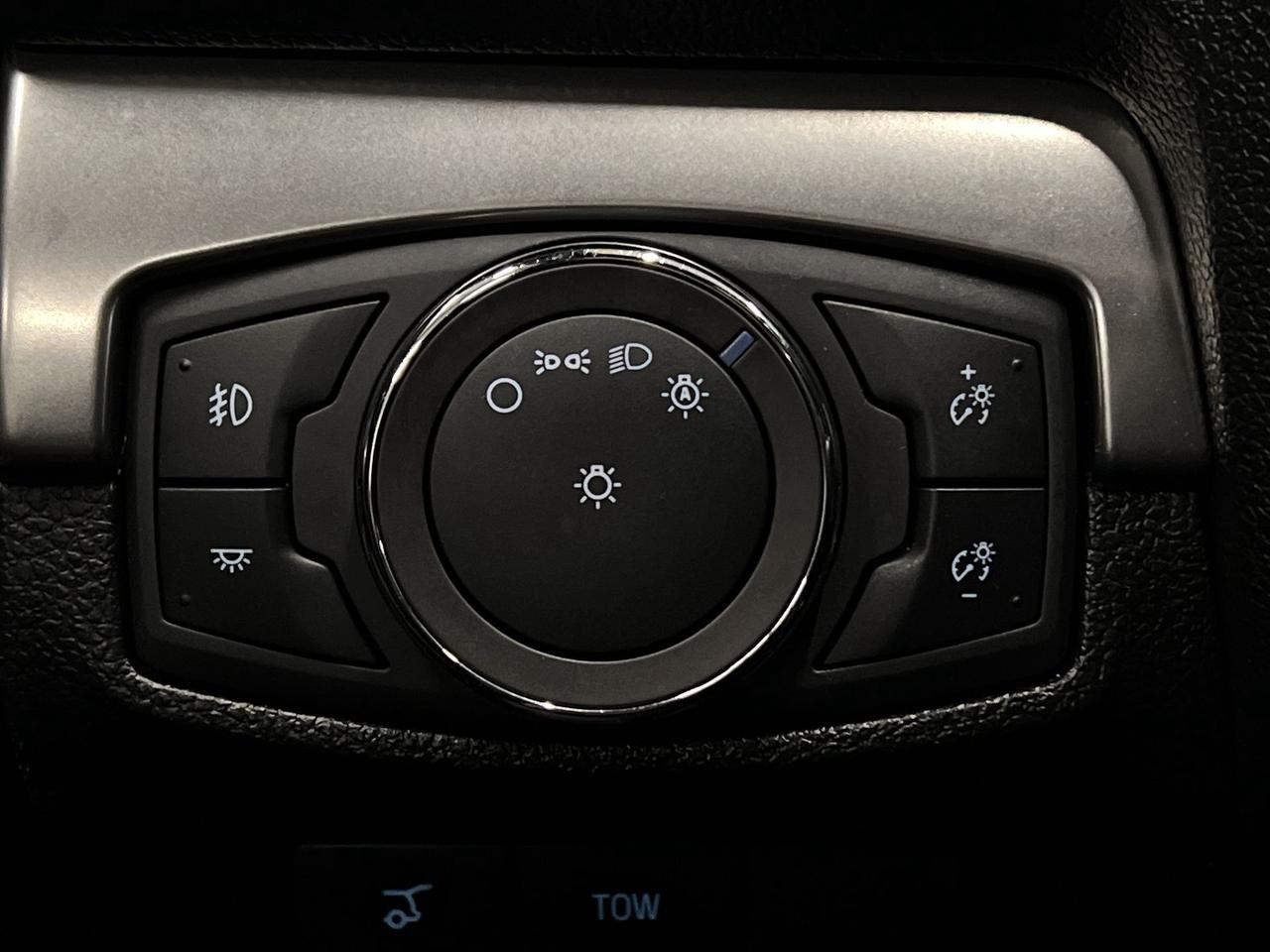 2019 Ford Explorer AWD | 7-PASS | HTD LEATHER | SUNROOF | CARPLAY Photo