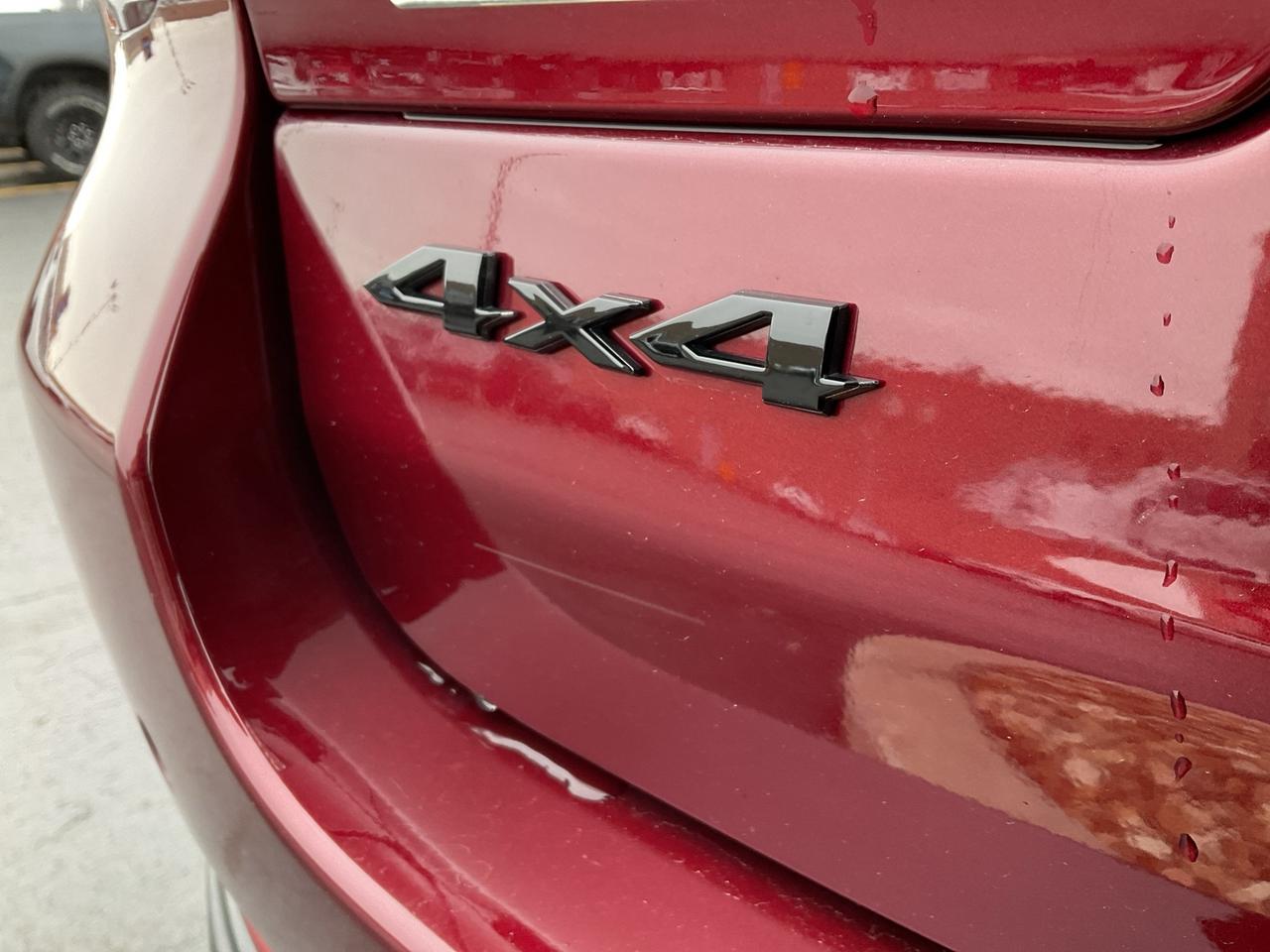 2025 Jeep Grand Cherokee NAV / 4X4 / LEATHER / HTD SEATS Photo