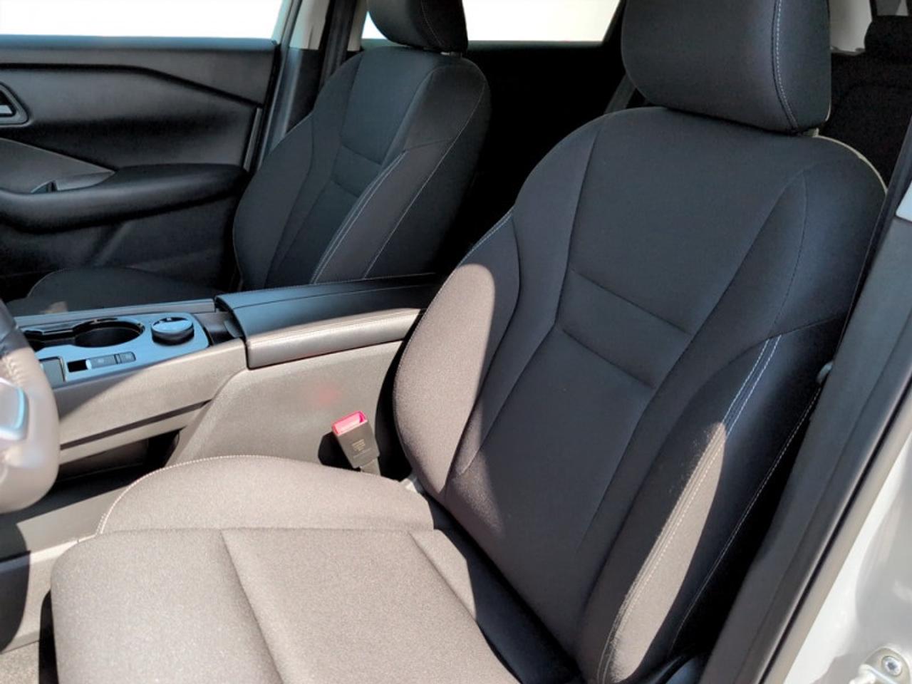 2024 Nissan Rogue S  **LOW KMS - CARPLAY-ANDROID AUTO** Photo