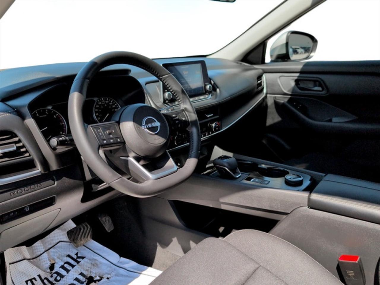 2024 Nissan Rogue S  **LOW KMS - CARPLAY-ANDROID AUTO** Photo