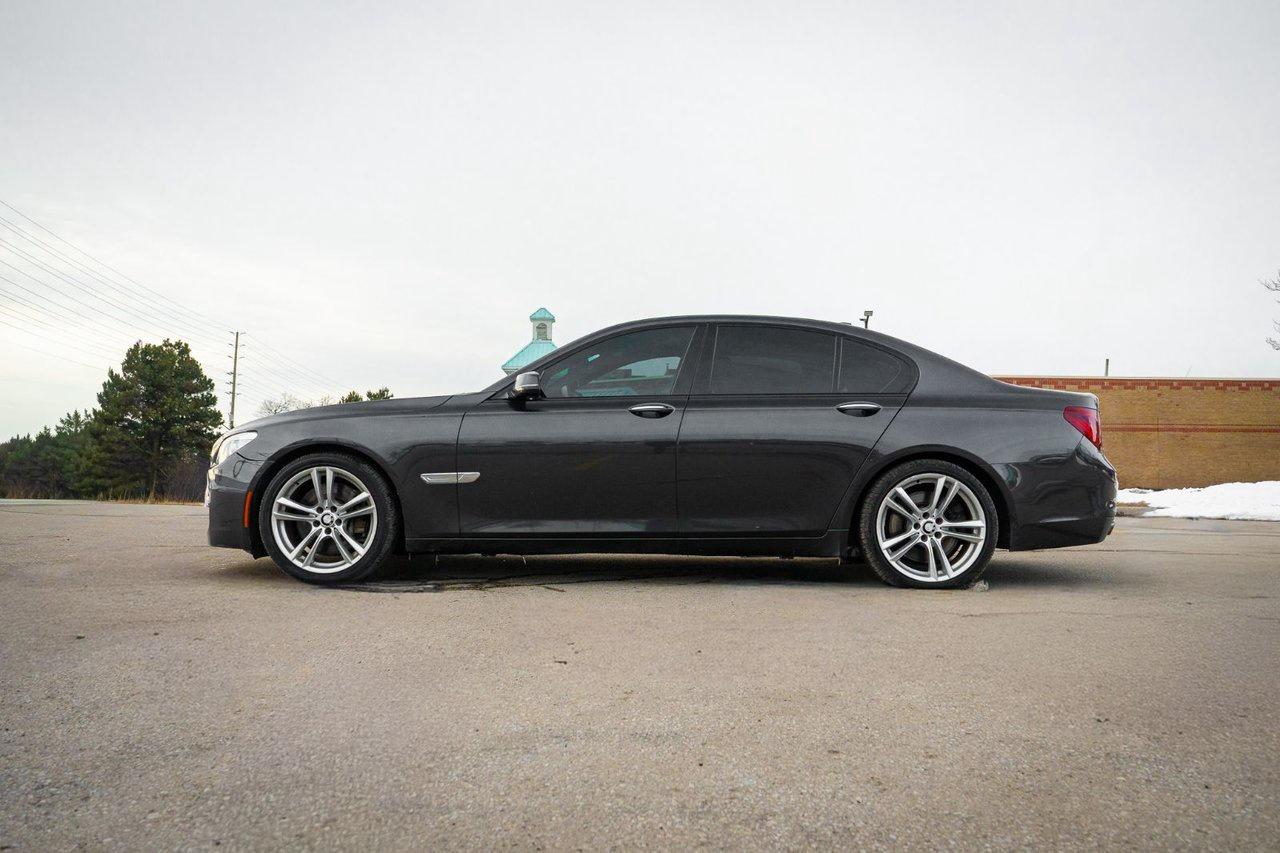 2014 BMW 7 Series 750i xDrive Photo4