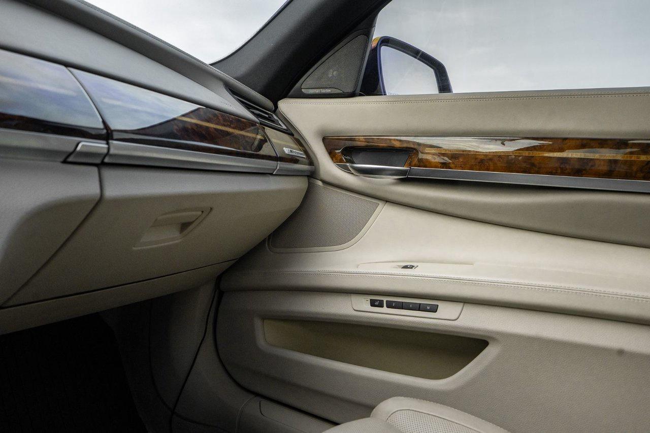 2014 BMW 7 Series 750i xDrive Photo