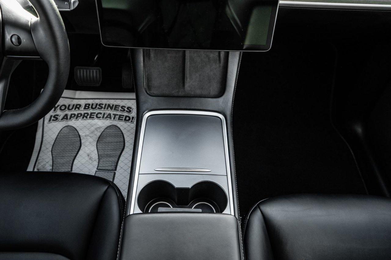 2023 Tesla Model Y LONG RANGE Photo