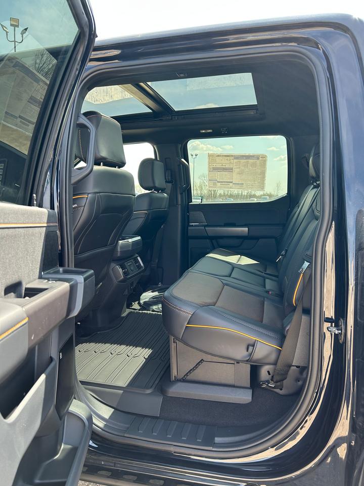 2026 Ford F-150 TREMOR 4WD SuperCrew 5.5' Box 402A Photo5