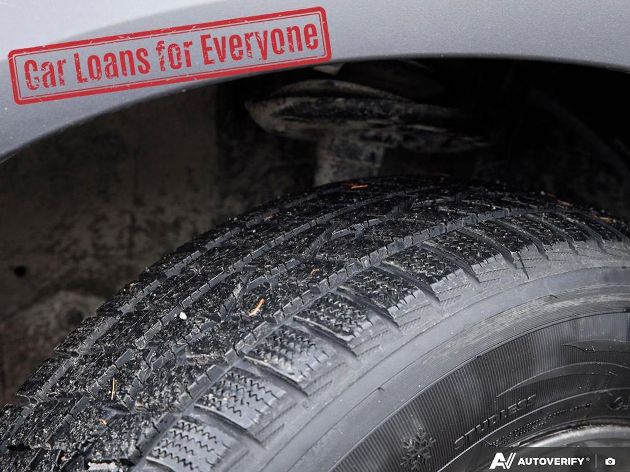 2024 Nissan Pathfinder SV Photo