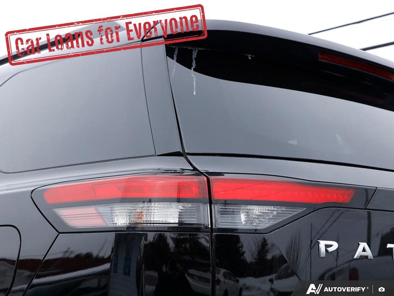 2024 Nissan Pathfinder SV Photo