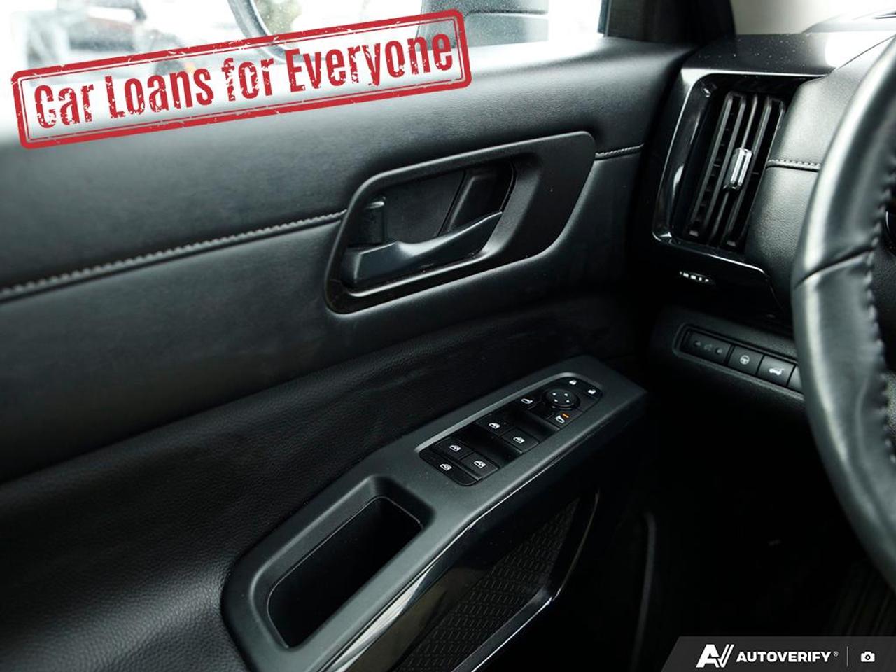 2024 Nissan Pathfinder SV Photo