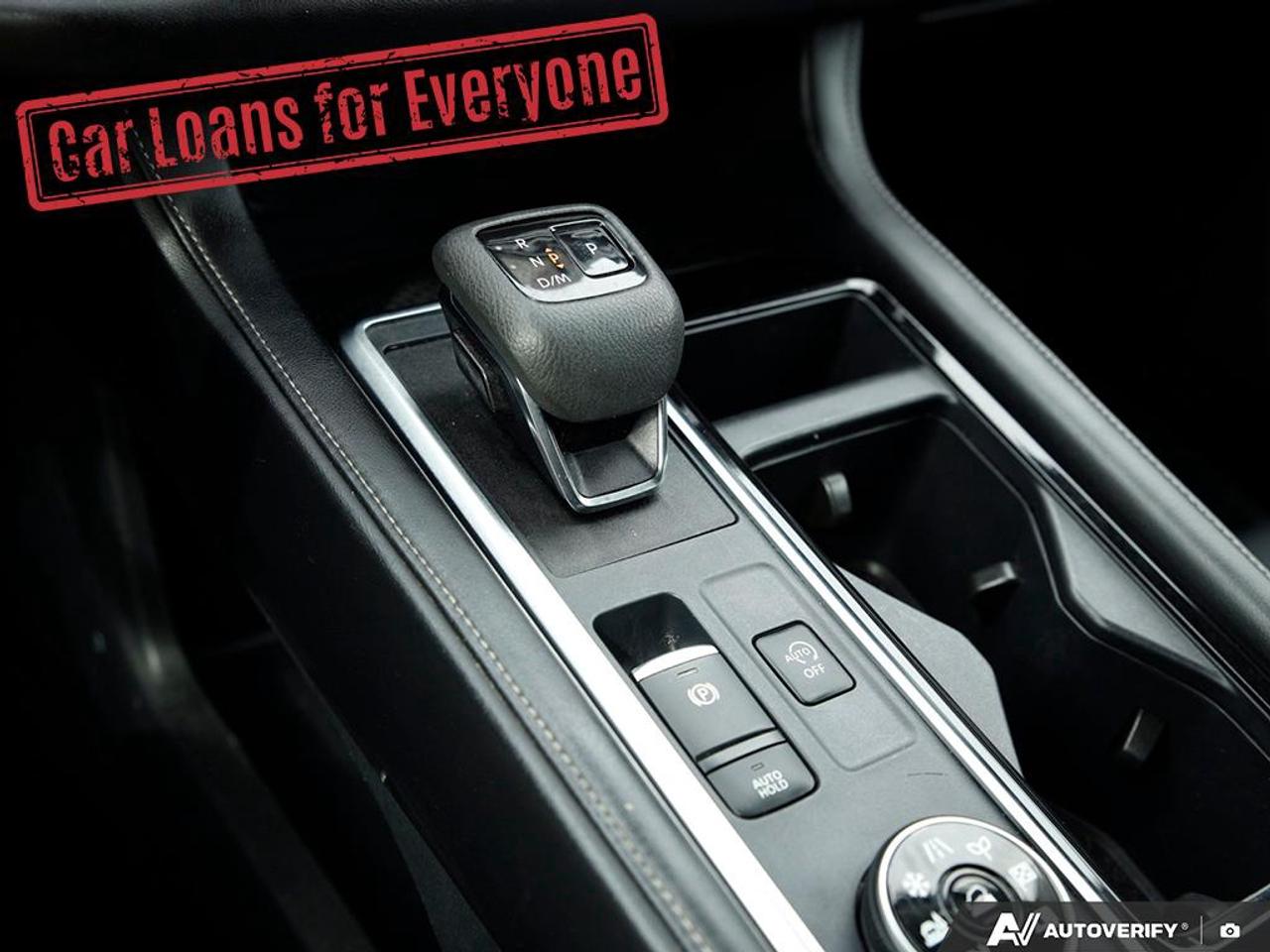 2024 Nissan Pathfinder SV Photo