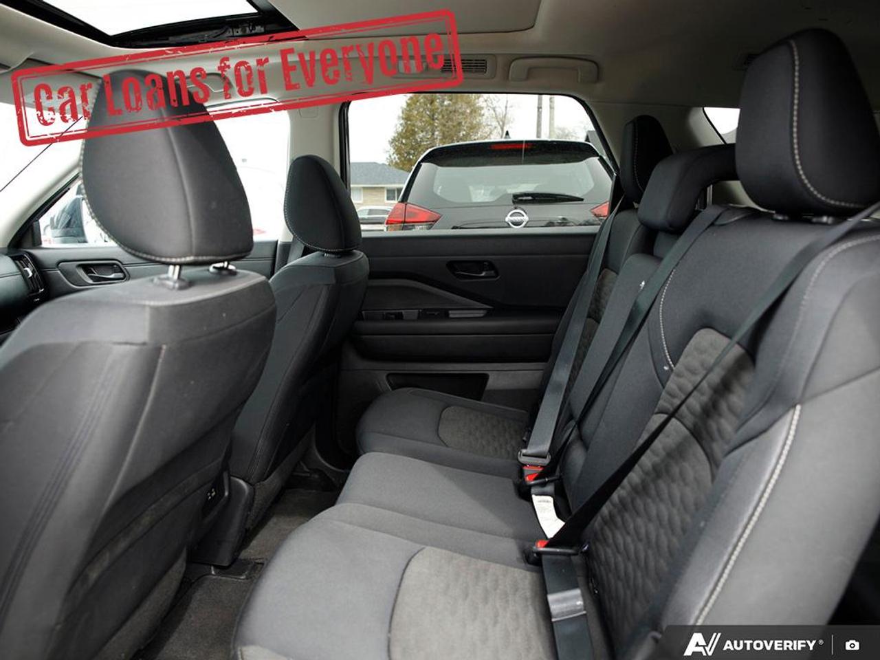 2024 Nissan Pathfinder SV