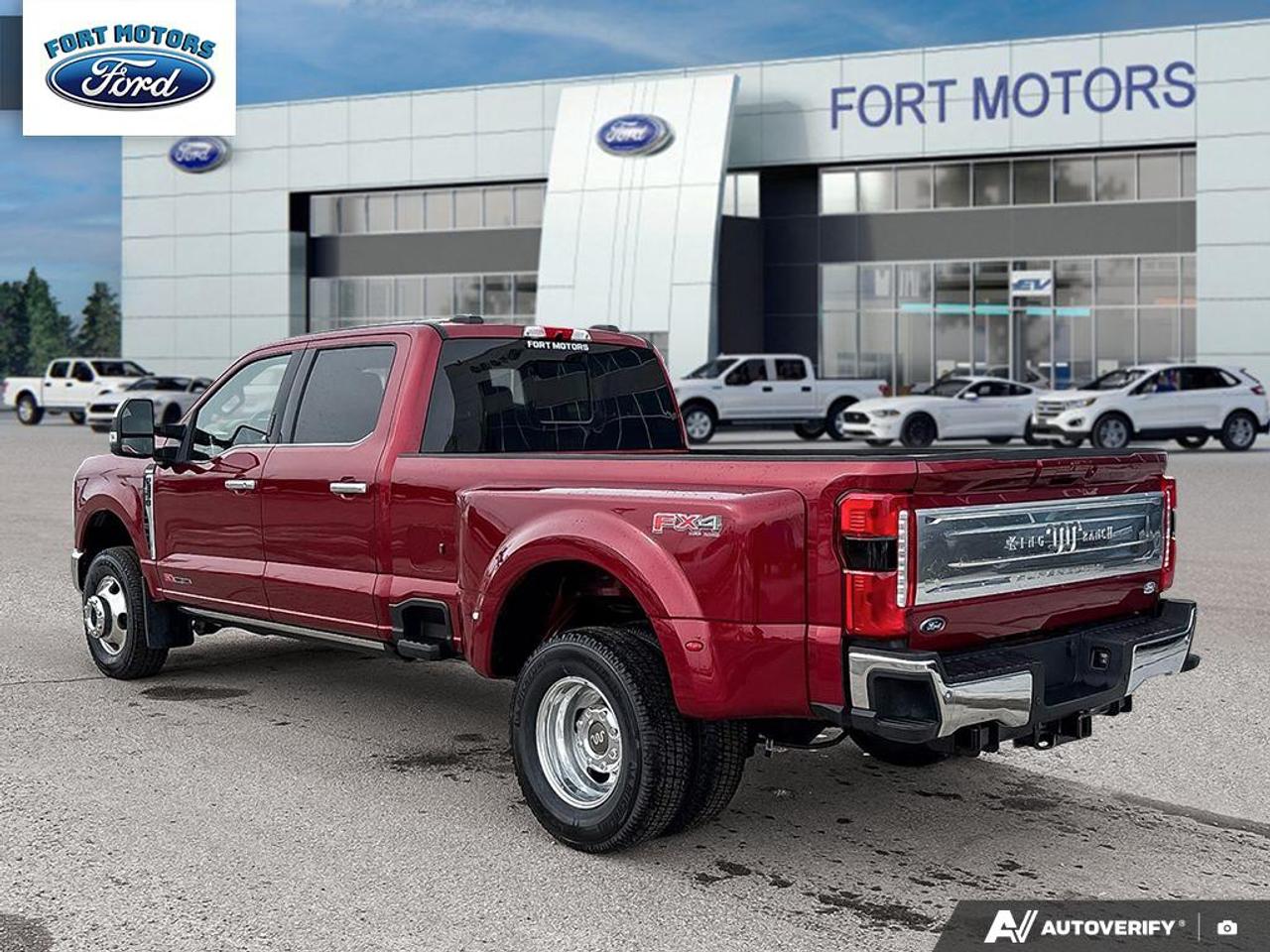 2026 Ford SuperDuty F-350® King Ranch® Photo3