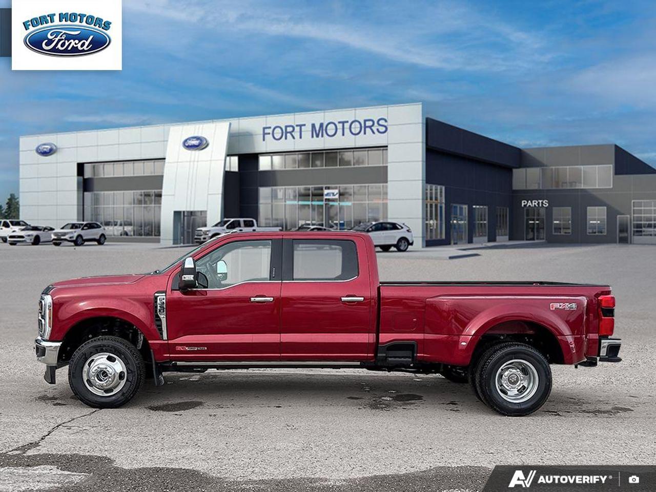 2026 Ford SuperDuty F-350® King Ranch® Photo2