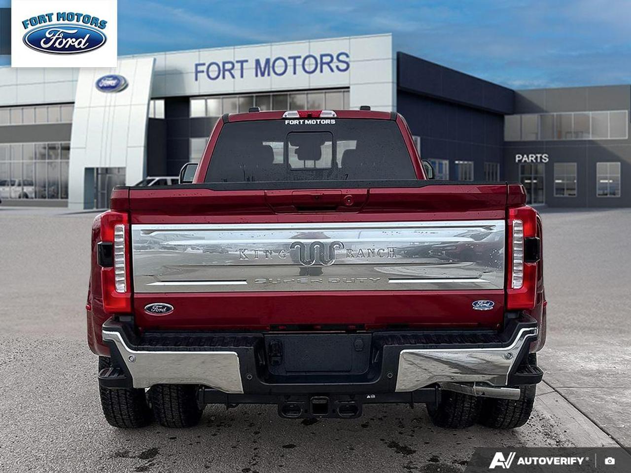 2026 Ford SuperDuty F-350® King Ranch® Photo4