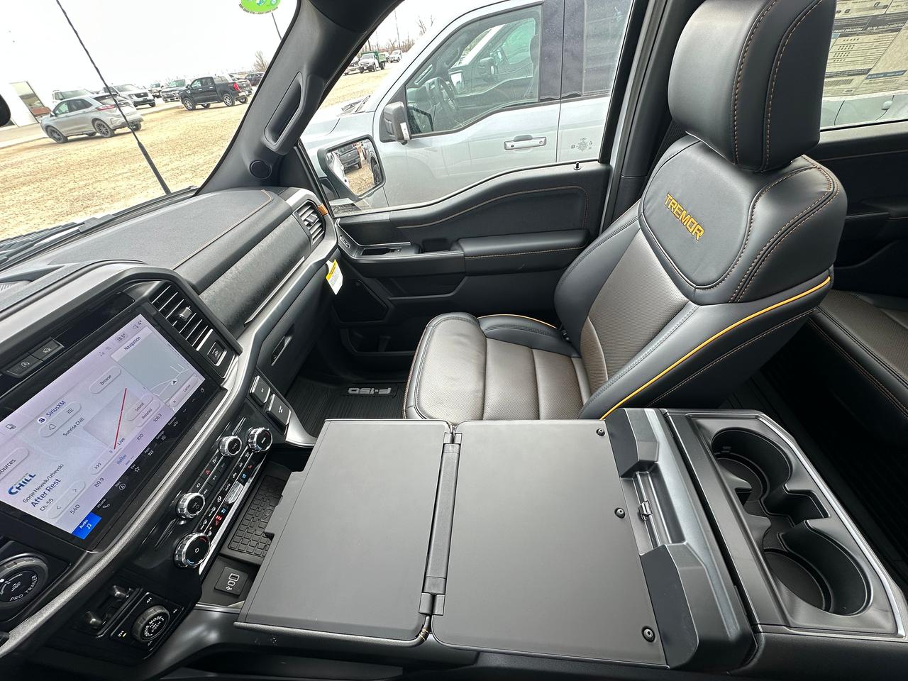 2026 Ford F-150 TREMOR 4WD SuperCrew 5.5' Box 402A Photo5