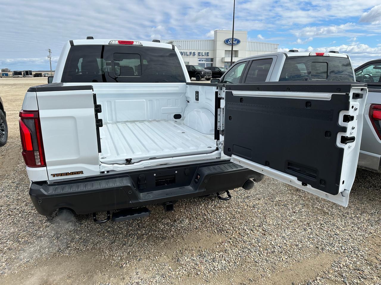 2026 Ford F-150 TREMOR 4WD SuperCrew 5.5' Box 402A Photo5