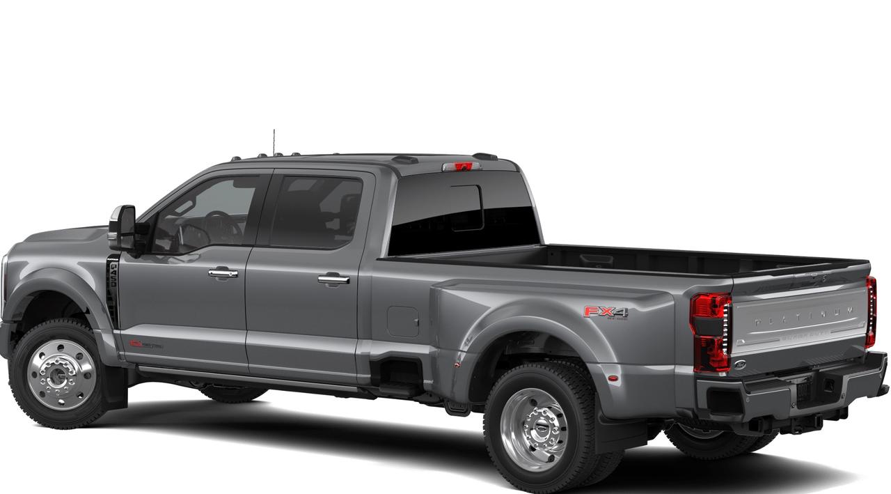 2026 Ford SuperDuty F-450® Platinum® Photo1