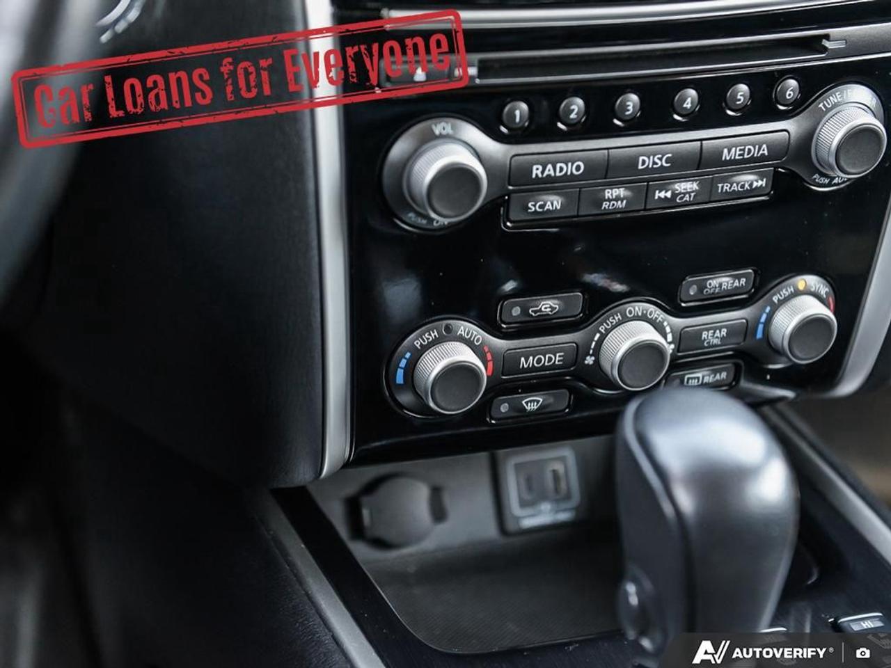 2019 Nissan Pathfinder SV Tech Photo