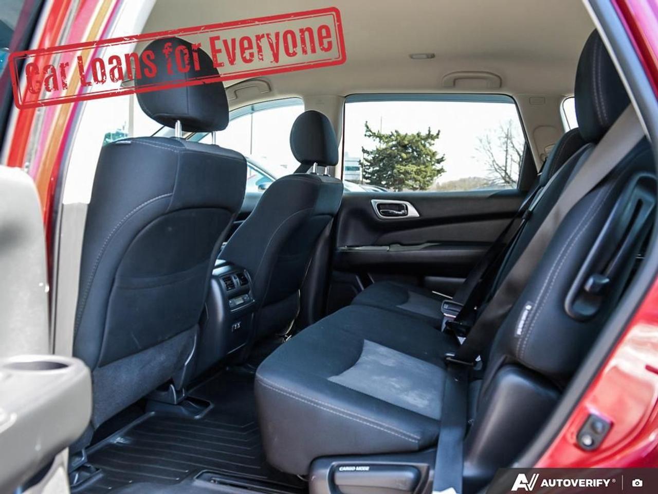 2019 Nissan Pathfinder SV Tech Photo