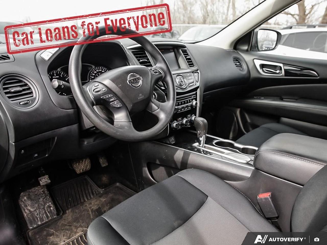 2019 Nissan Pathfinder S Photo