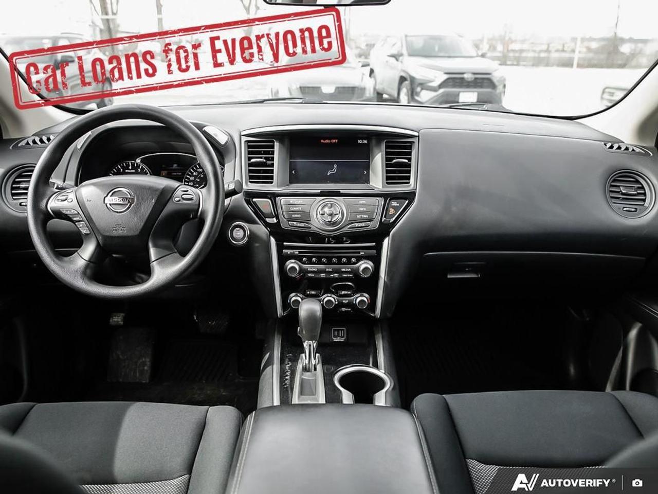 2019 Nissan Pathfinder S Photo