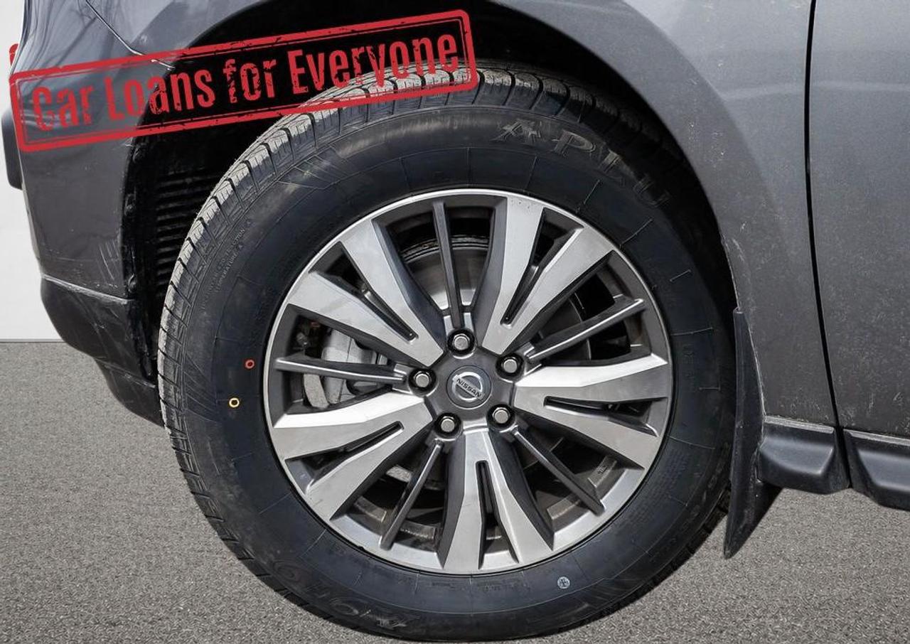 2019 Nissan Pathfinder S Photo