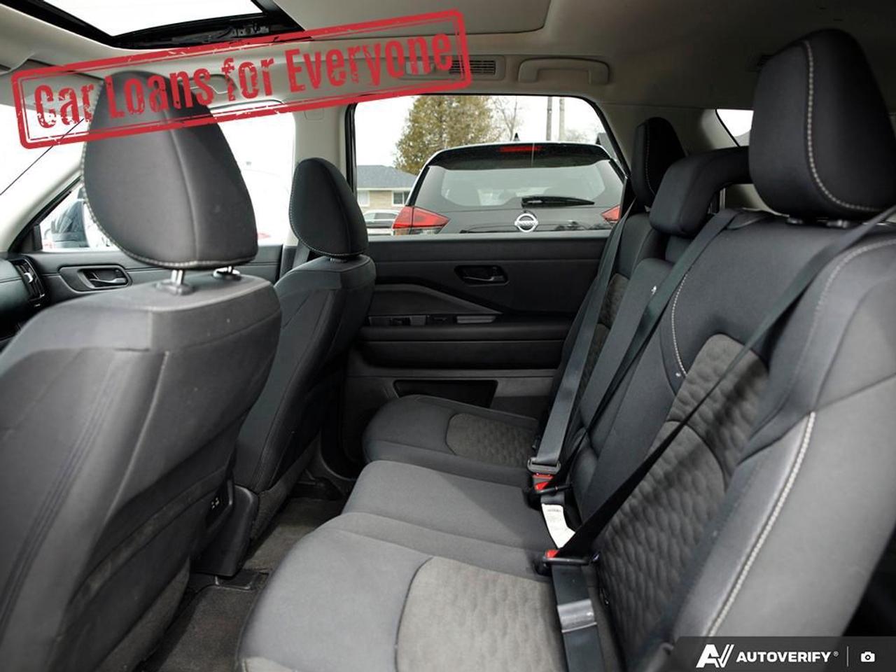 2024 Nissan Pathfinder SV