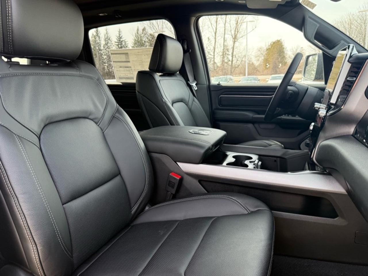 2026 RAM 1500 Sport  - HEMI IS BACK! Photo