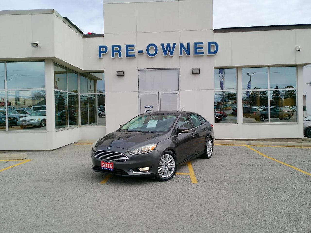 2016 Ford Focus 4dr Sdn Titanium Photo