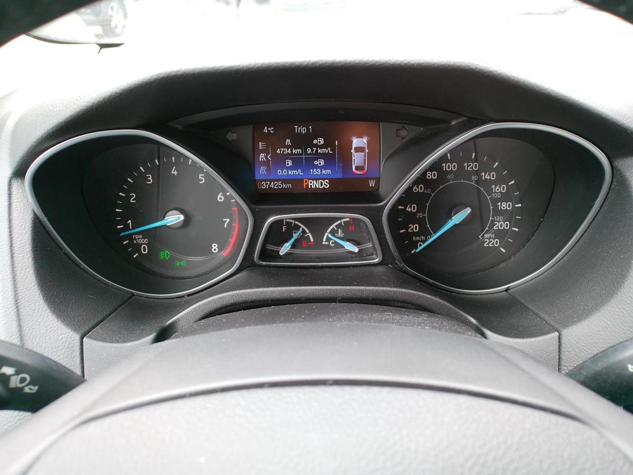 2016 Ford Focus 4dr Sdn Titanium Photo4