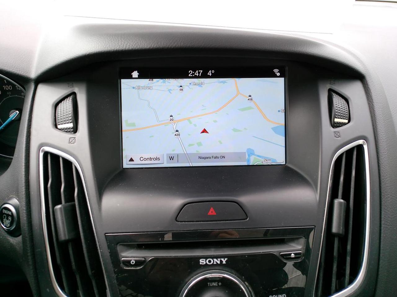 2016 Ford Focus 4dr Sdn Titanium Photo