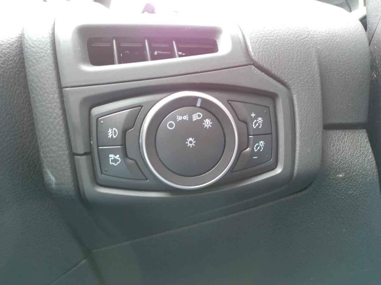 2016 Ford Focus 4dr Sdn Titanium Photo