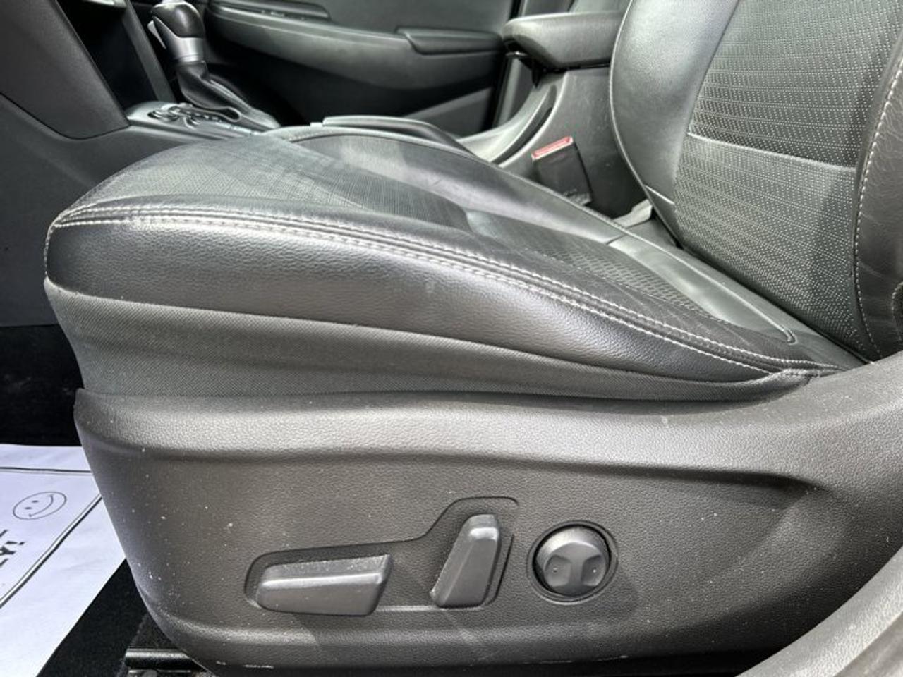 2020 Hyundai KONA Luxury AWD | Leather Seats | Heated Steering Wheel Photo