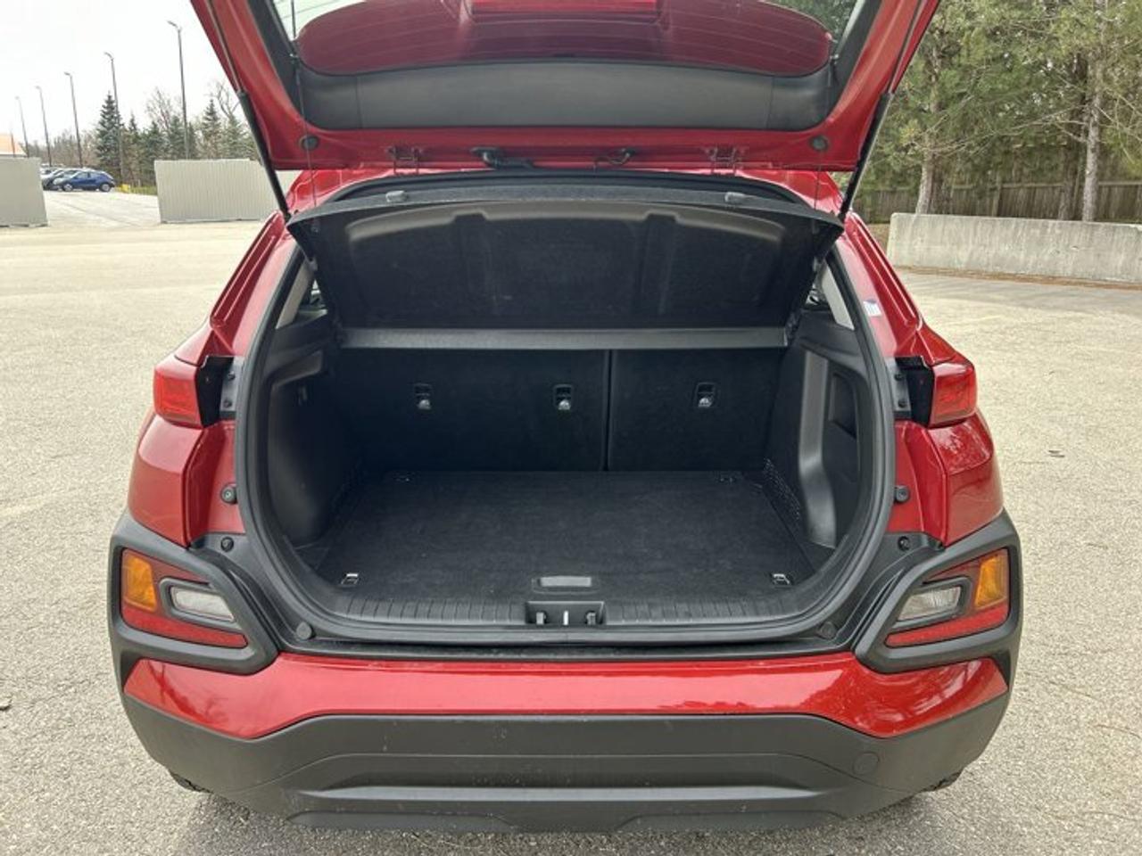 2020 Hyundai KONA Luxury AWD | Leather Seats | Heated Steering Wheel Photo