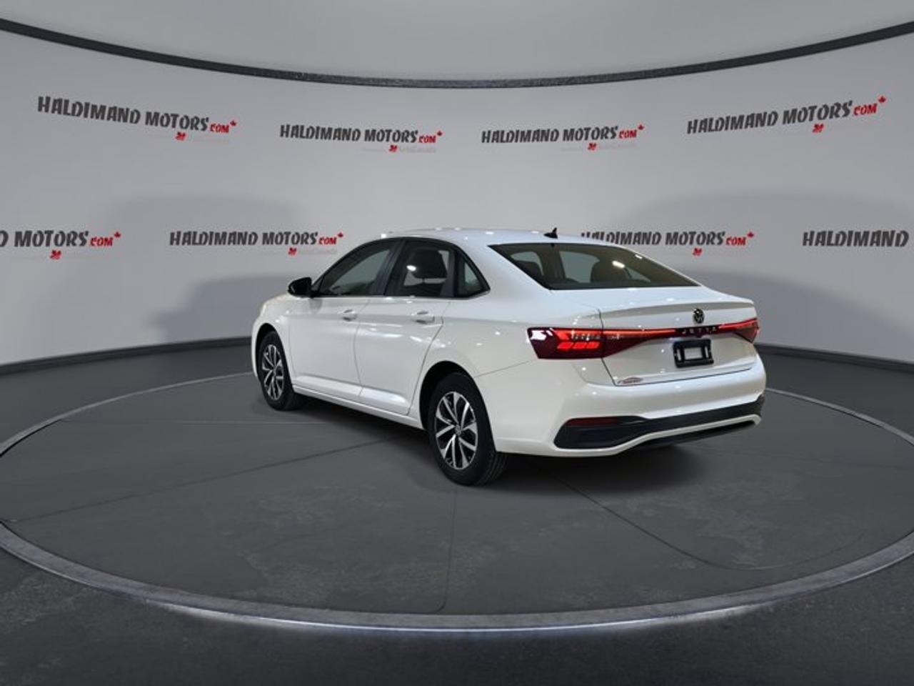 2025 Volkswagen Jetta Trendline | No accidents | Heated Steering Wheel Photo