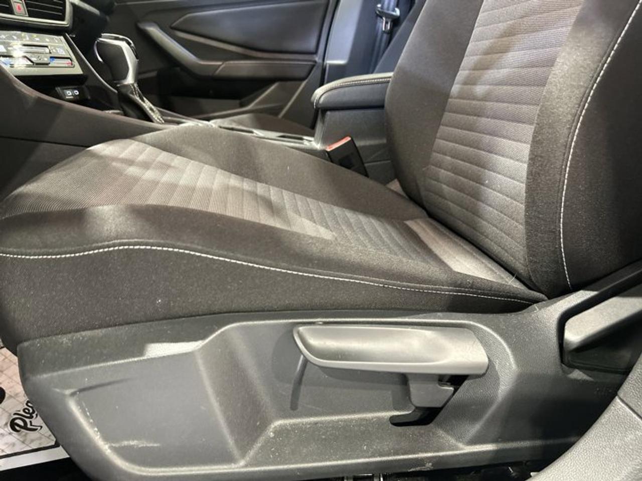 2025 Volkswagen Jetta Trendline | No accidents | Heated Steering Wheel Photo