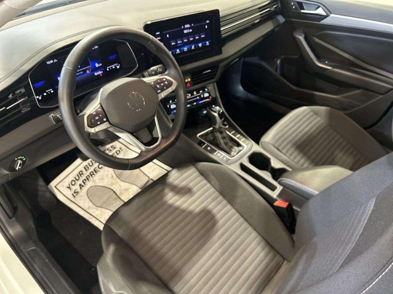 2025 Volkswagen Jetta Trendline | No accidents | Heated Steering Wheel Photo