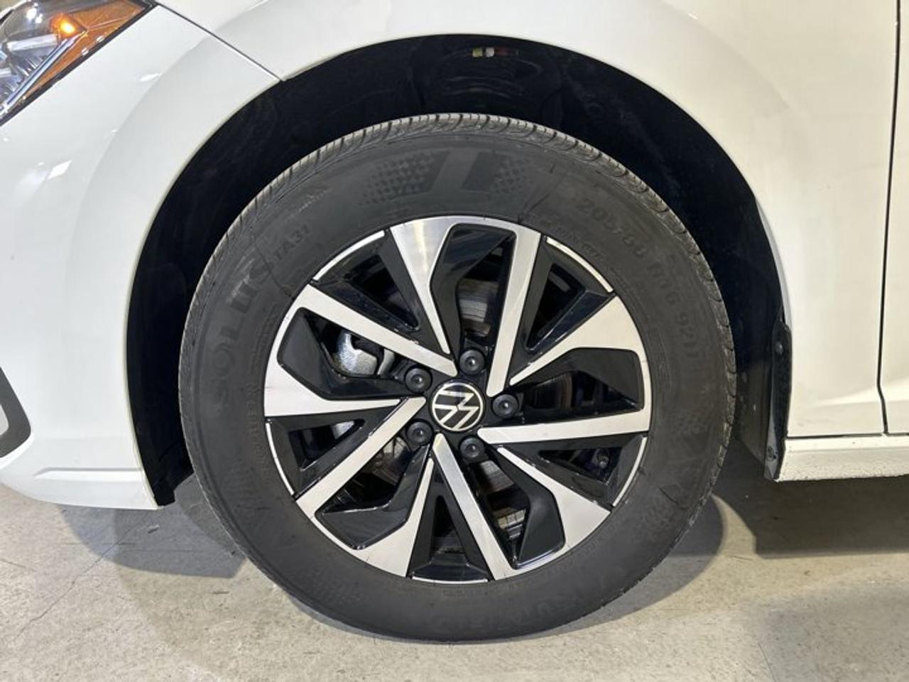 2025 Volkswagen Jetta Trendline | No accidents | Heated Steering Wheel Photo