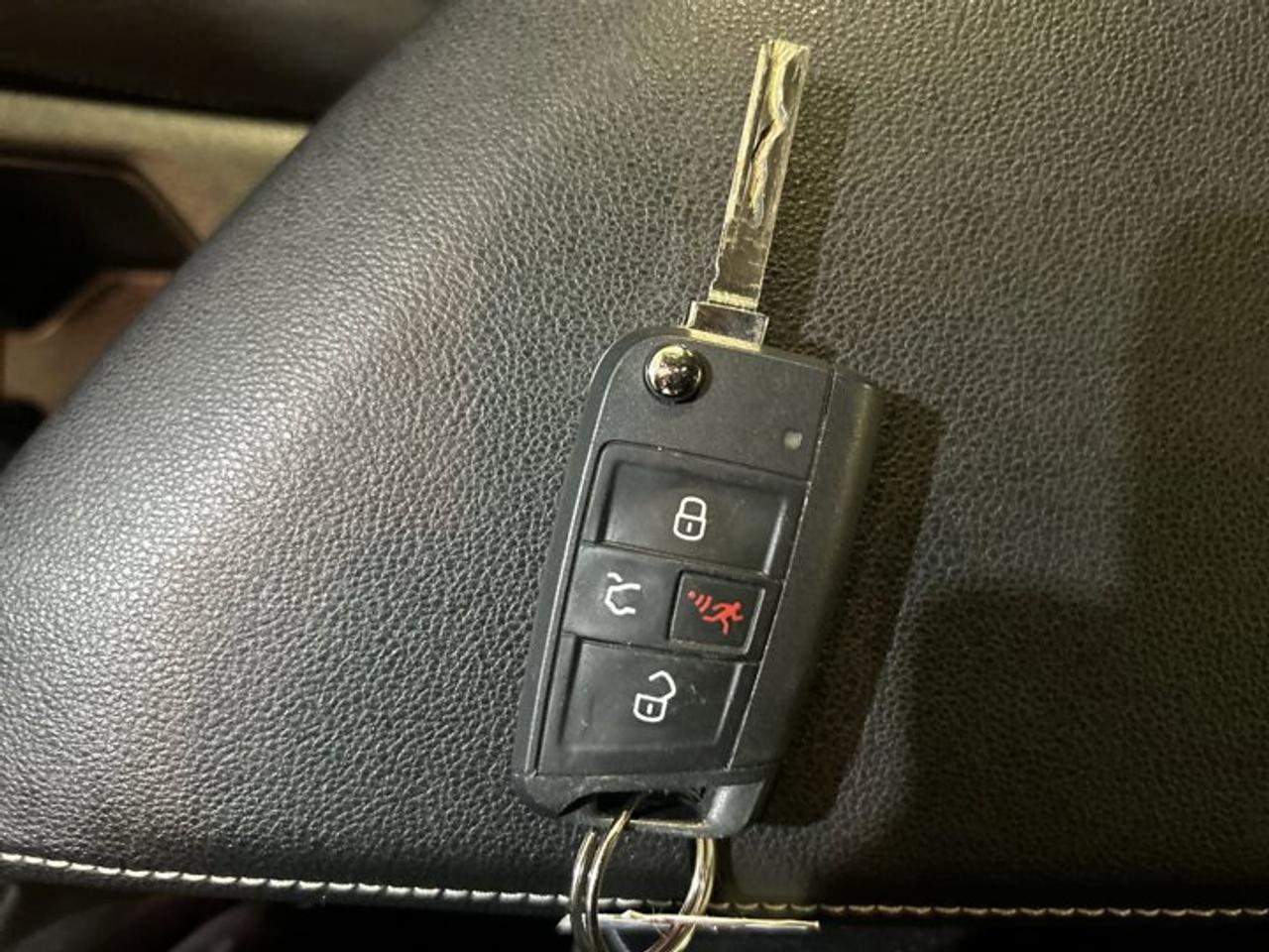 2025 Volkswagen Jetta Trendline | No accidents | Heated Steering Wheel Photo