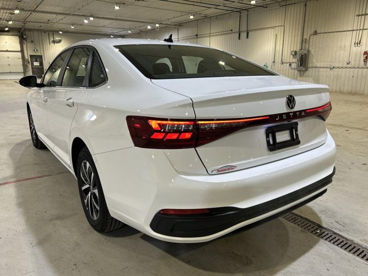 2025 Volkswagen Jetta Trendline | No accidents | Heated Steering Wheel Photo