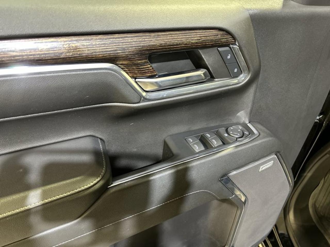 2024 GMC Sierra 1500 Elevation Crew Cab 4WD | No accidents | Leather Seats Photo