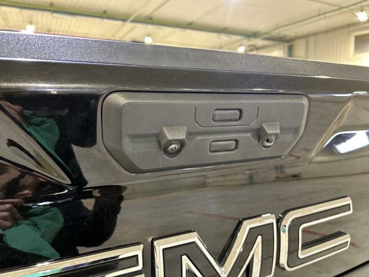 2024 GMC Sierra 1500 Elevation Crew Cab 4WD | No accidents | Leather Seats Photo