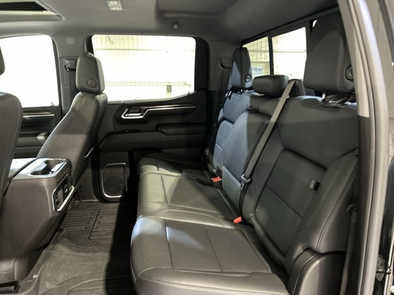 2024 GMC Sierra 1500 Elevation Crew Cab 4WD | No accidents | Leather Seats Photo