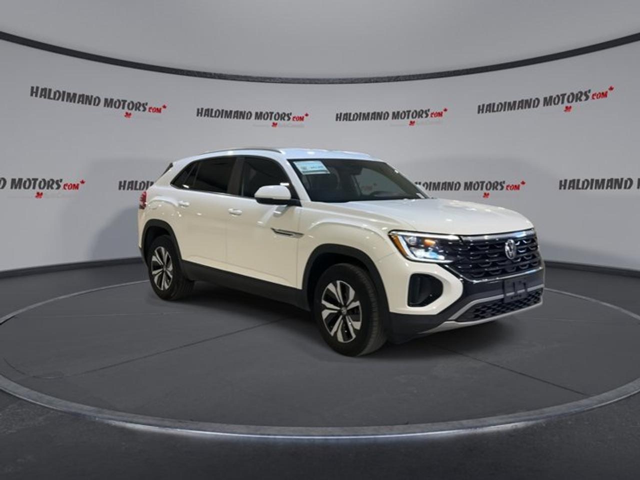 2025 Volkswagen Atlas Cross Sport Comfortline 4MOTION | No accidents Photo