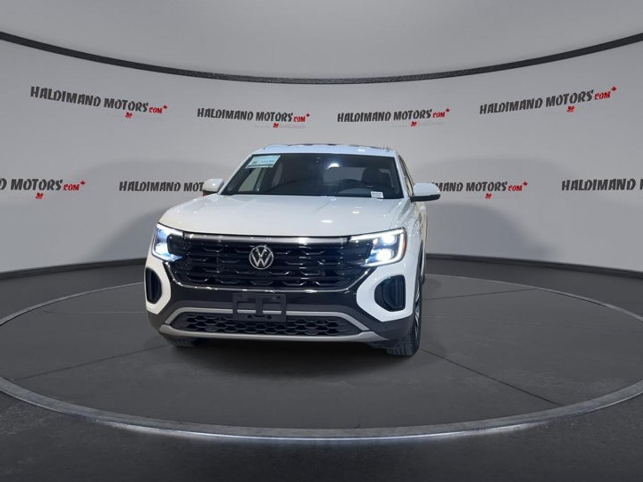 2025 Volkswagen Atlas Cross Sport Comfortline 4MOTION | No accidents Photo2