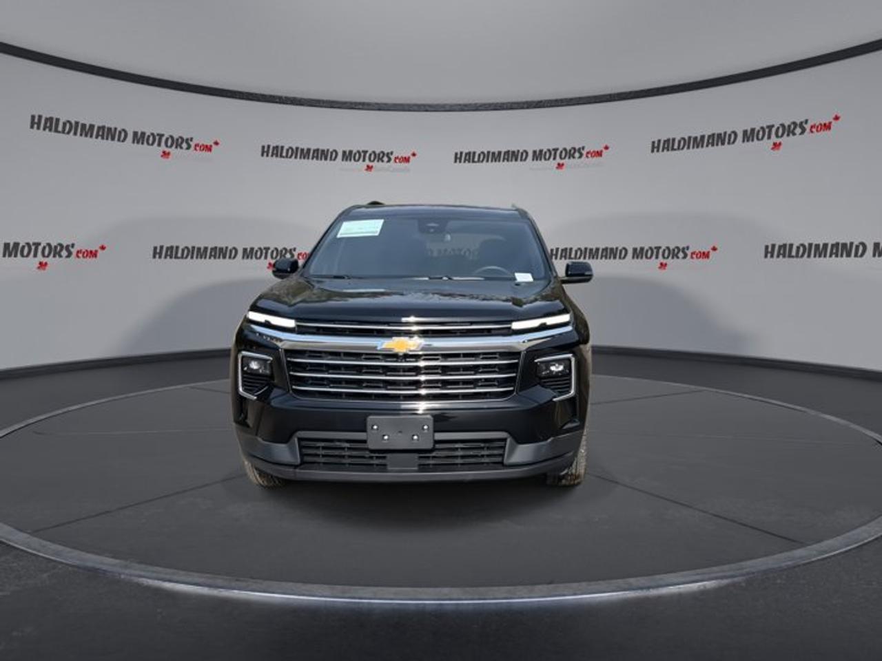 2025 Chevrolet Traverse LT AWD | One owner | No accidents |Leather | Panoramic Roof | Heated Steering Wheel Photo