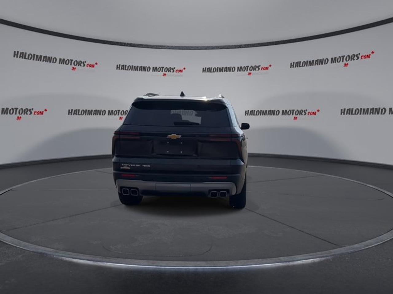 2025 Chevrolet Traverse LT AWD | One owner | No accidents |Leather | Panoramic Roof | Heated Steering Wheel Photo