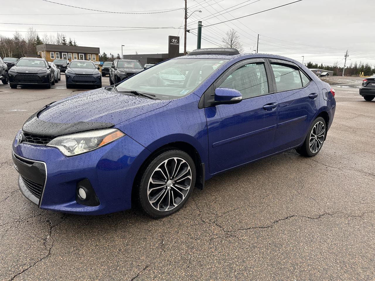 2014 Toyota Corolla S Photo0