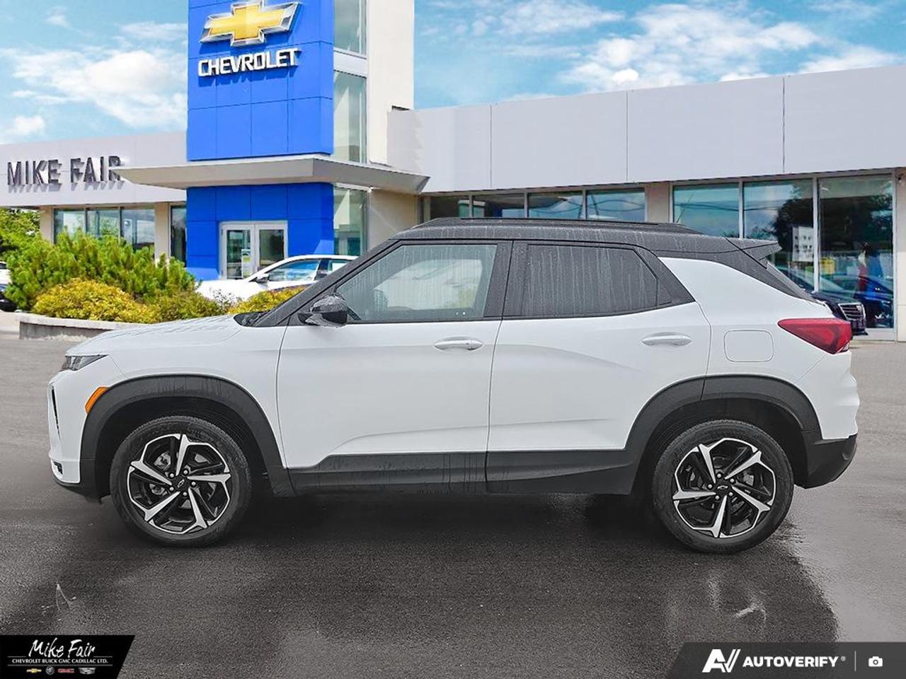 2023 Chevrolet TrailBlazer RS ONE OWNER! Bluetooth, Apple CarPlay, Driver Info Centre Photo2